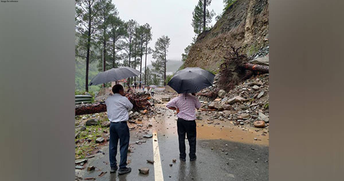 Uttarakhand: Yamunotri, Badrinath highways blocked due to falling debris